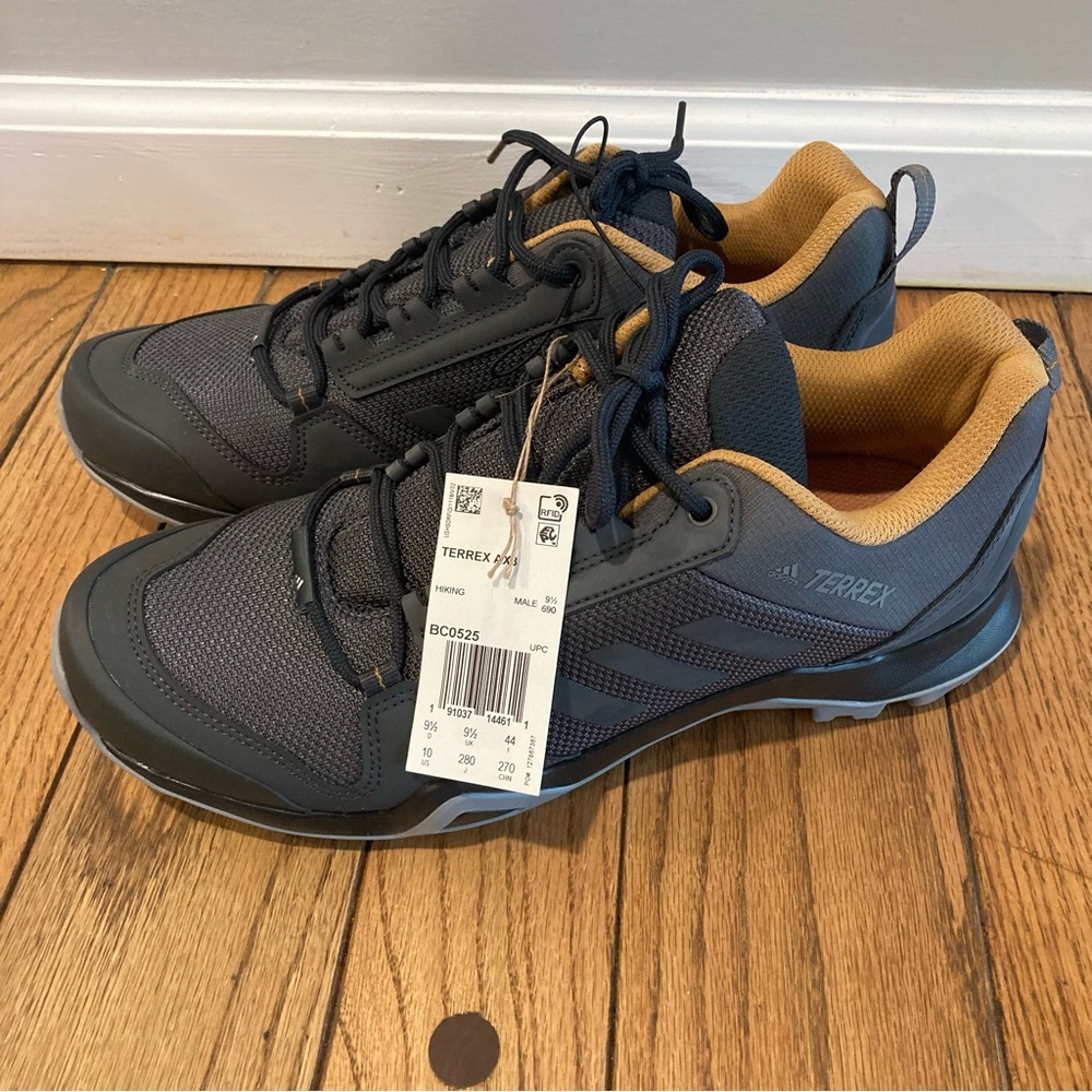 NEW Men’s Size 10 Adidas Terrex AX3 Hiking Shoes